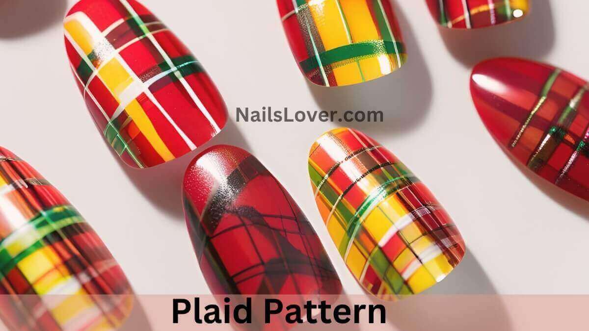 Plaid Pattern Nails