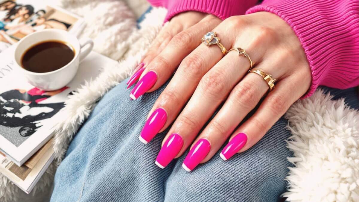 pink acrylic nails inspo